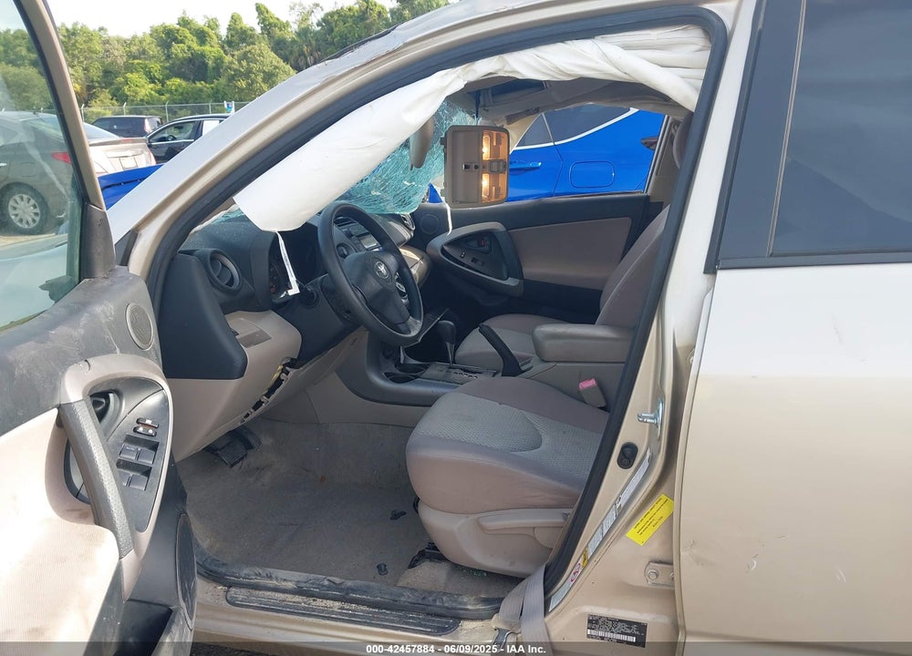 2008 TOYOTA RAV4 VIN: JTMBD33V085215138
