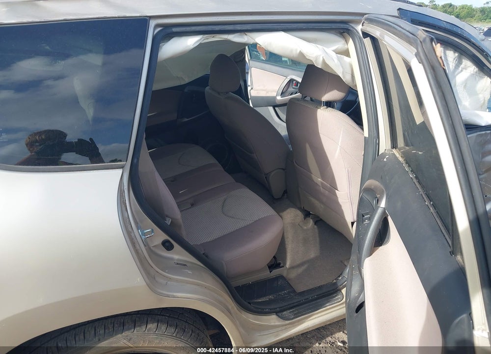 2008 TOYOTA RAV4 VIN: JTMBD33V085215138