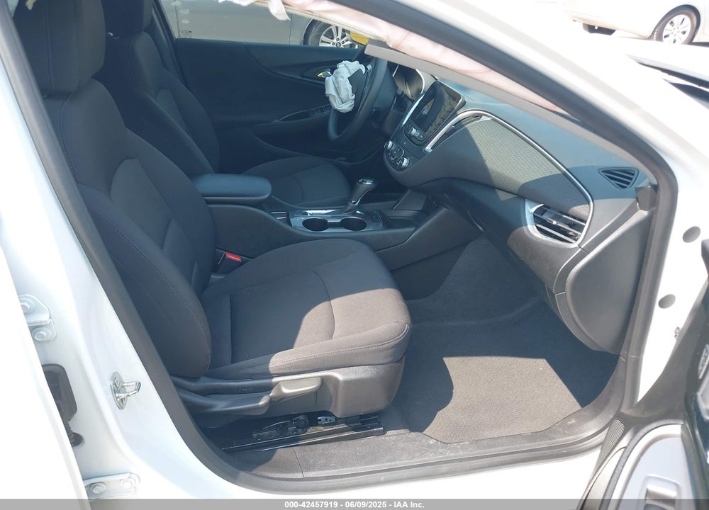 2019 CHEVROLET MALIBU VIN: 1G1ZB5ST9KF127473