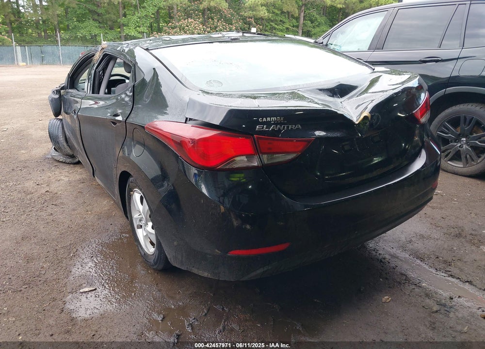 2014 HYUNDAI ELANTRA VIN: KMHDH4AE3EU140941