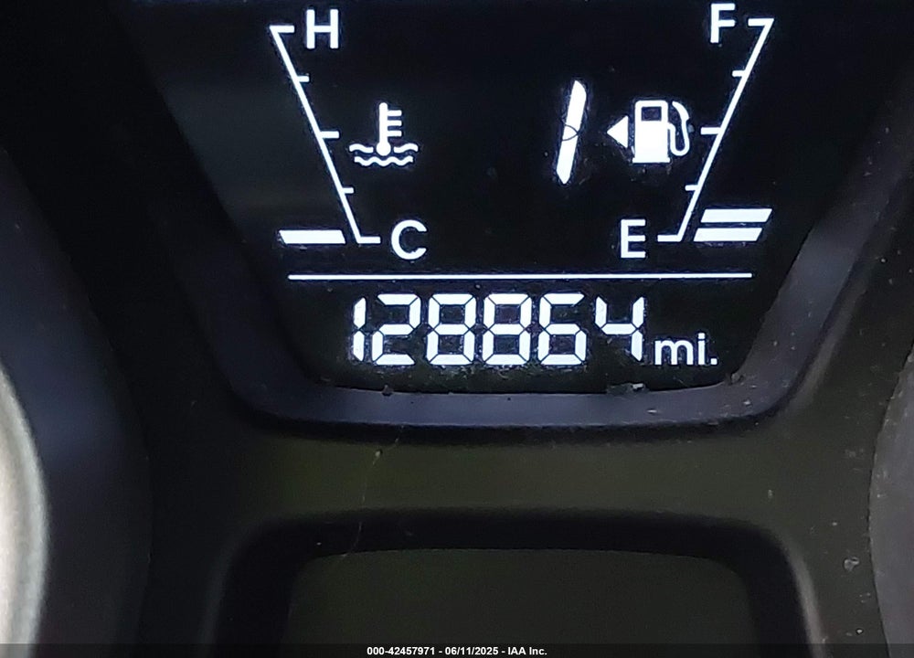 2014 HYUNDAI ELANTRA VIN: KMHDH4AE3EU140941