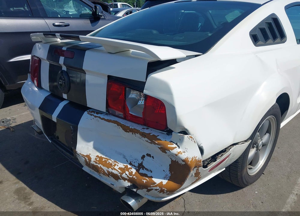 2005 FORD MUSTANG GT DELUXE/GT PREMIUM VIN: 1ZVFT82H155226414