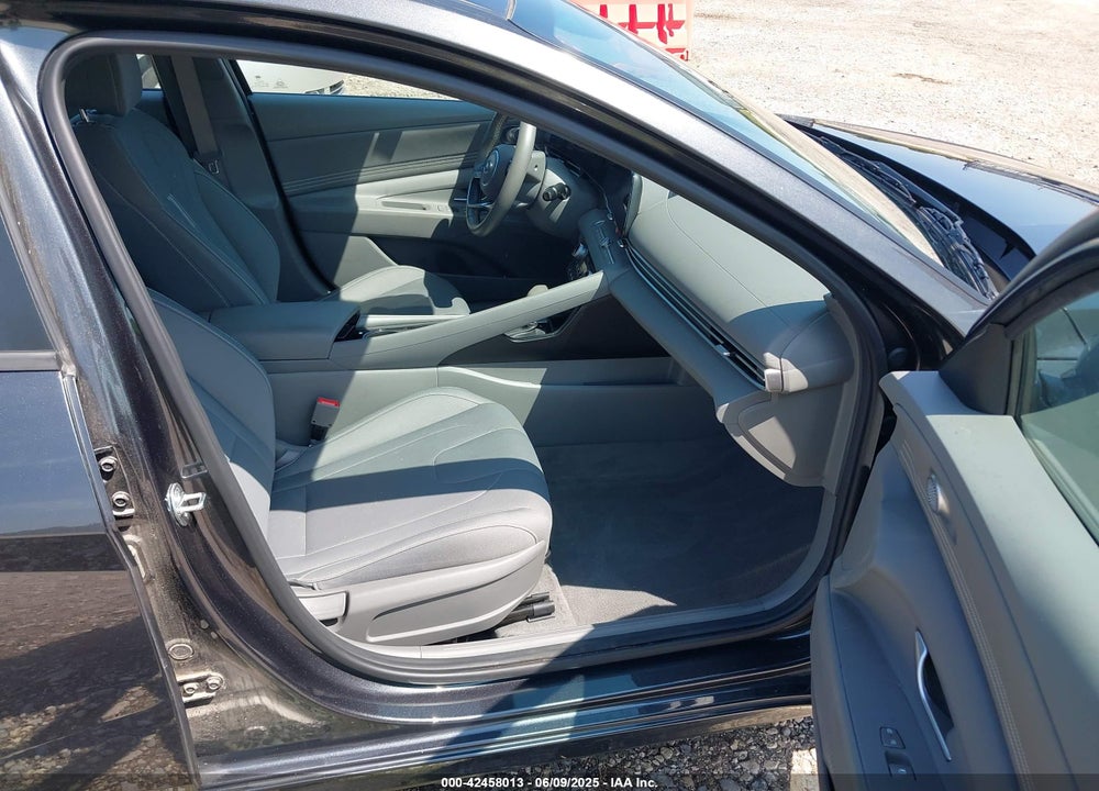 2023 HYUNDAI ELANTRA SEL VIN: 5NPLS4AG3PH112668
