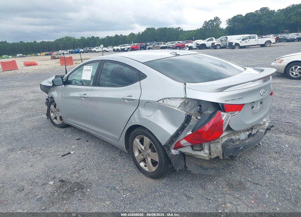 2013 HYUNDAI ELANTRA VIN: KMHDH4AE3DU784700
