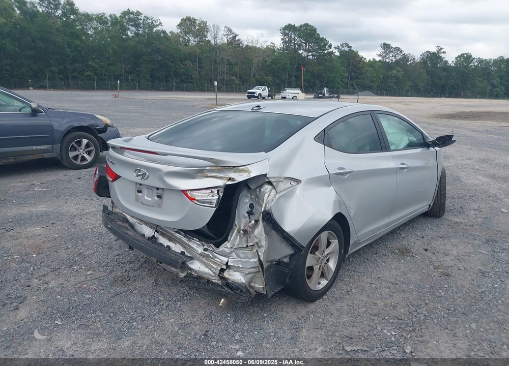 2013 HYUNDAI ELANTRA VIN: KMHDH4AE3DU784700