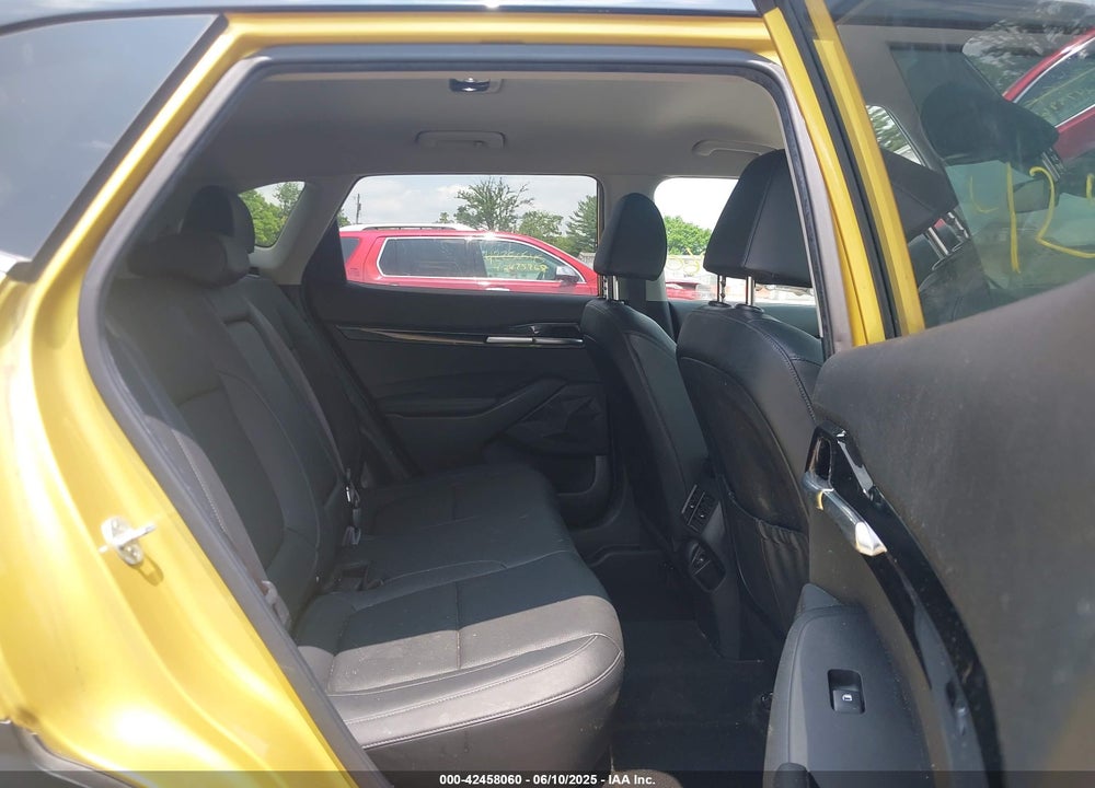 2022 KIA SELTOS VIN: KNDETCA29N7274519