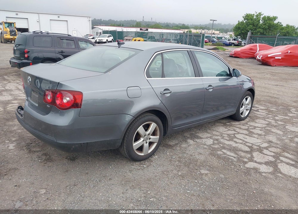 2009 VOLKSWAGEN JETTA VIN: 3VWRZ71K99M121820