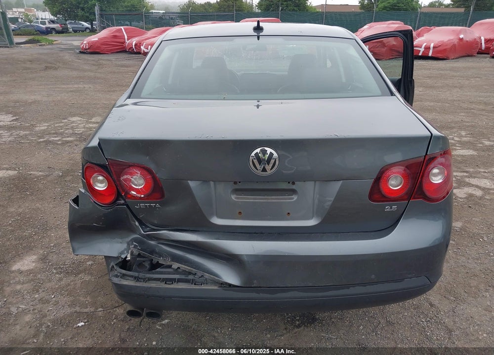 2009 VOLKSWAGEN JETTA VIN: 3VWRZ71K99M121820