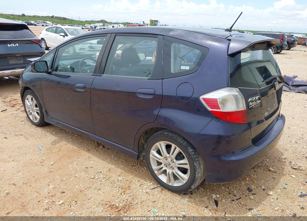 2009 HONDA FIT VIN: JHMGE88489S046424