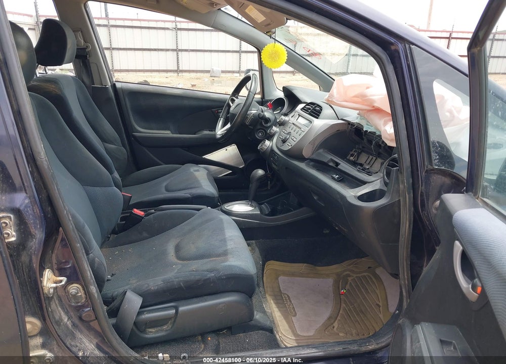 2009 HONDA FIT VIN: JHMGE88489S046424