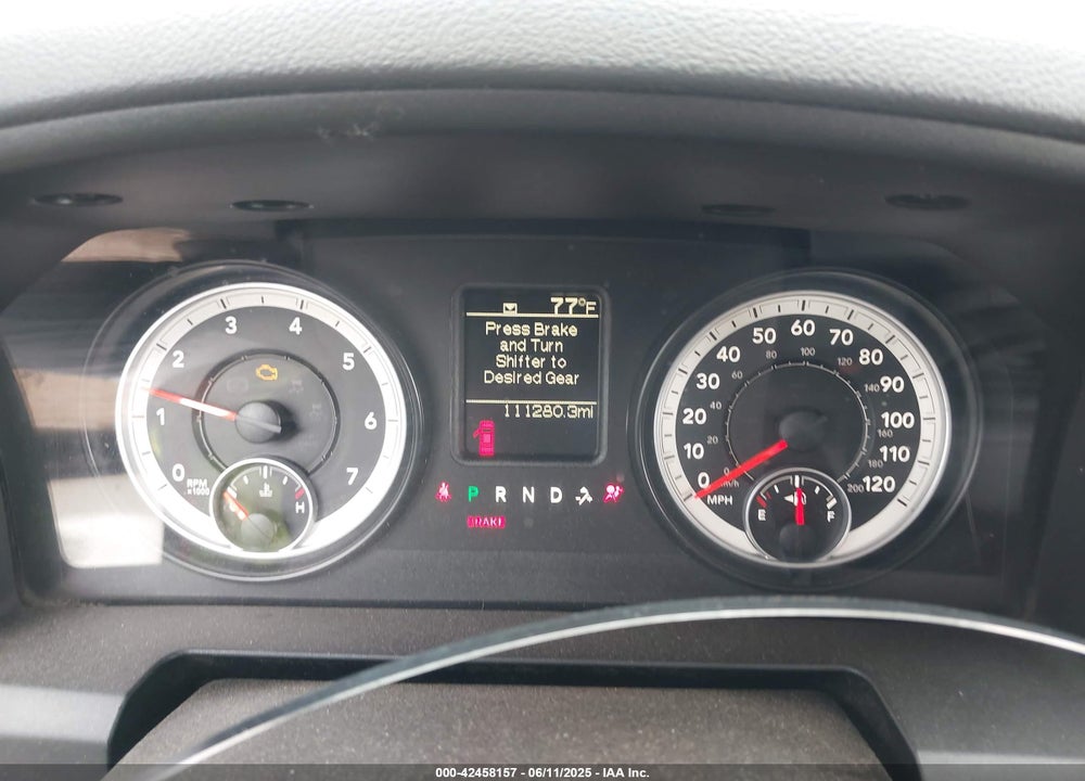 2013 RAM 1500 VIN: 3C6JR6AG4DG588468