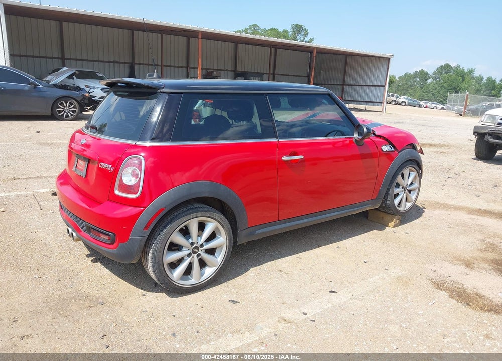 2013 MINI HARDTOP VIN: WMWSV3C57DT478646