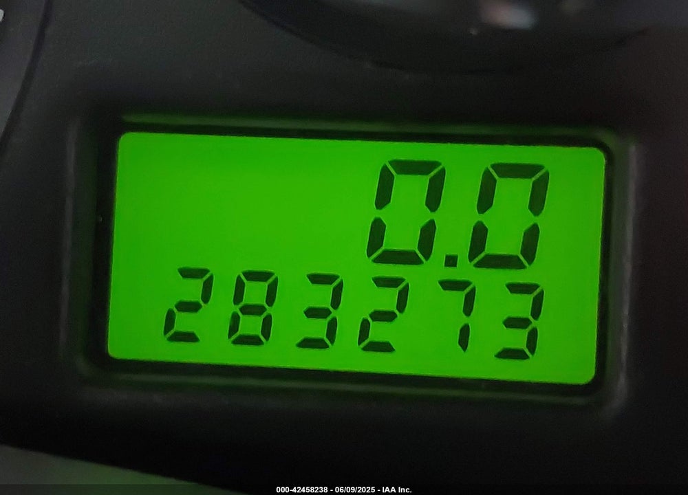 2005 FORD FOCUS ZX4 VIN: 1FAFP34N95W173118