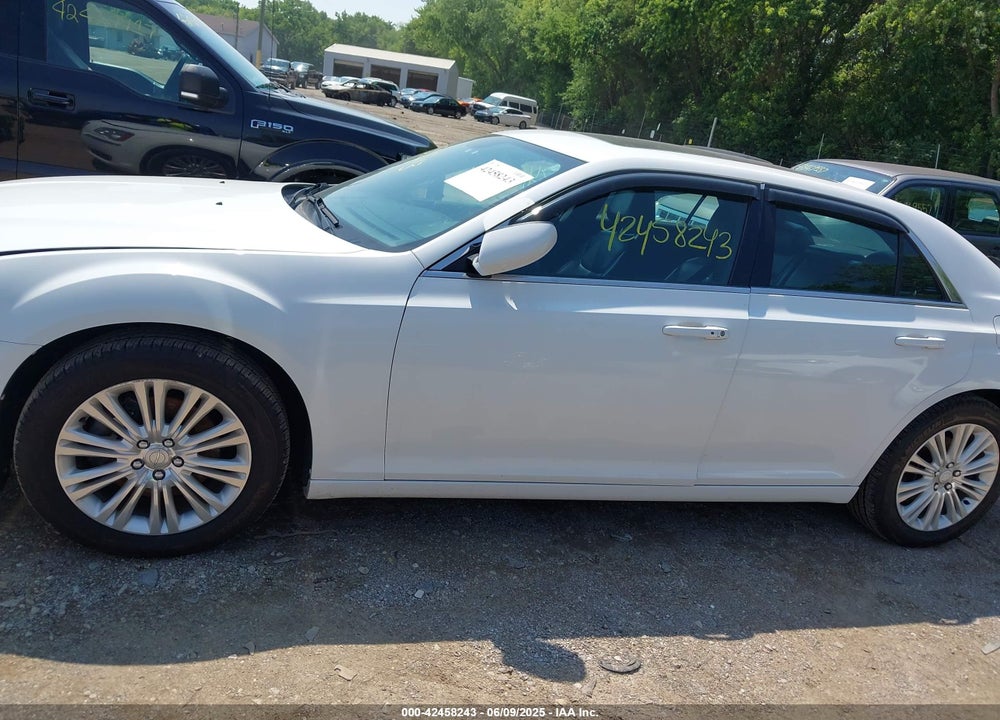 2013 CHRYSLER 300 MOTOWN VIN: 2C3CCARGXDH669215