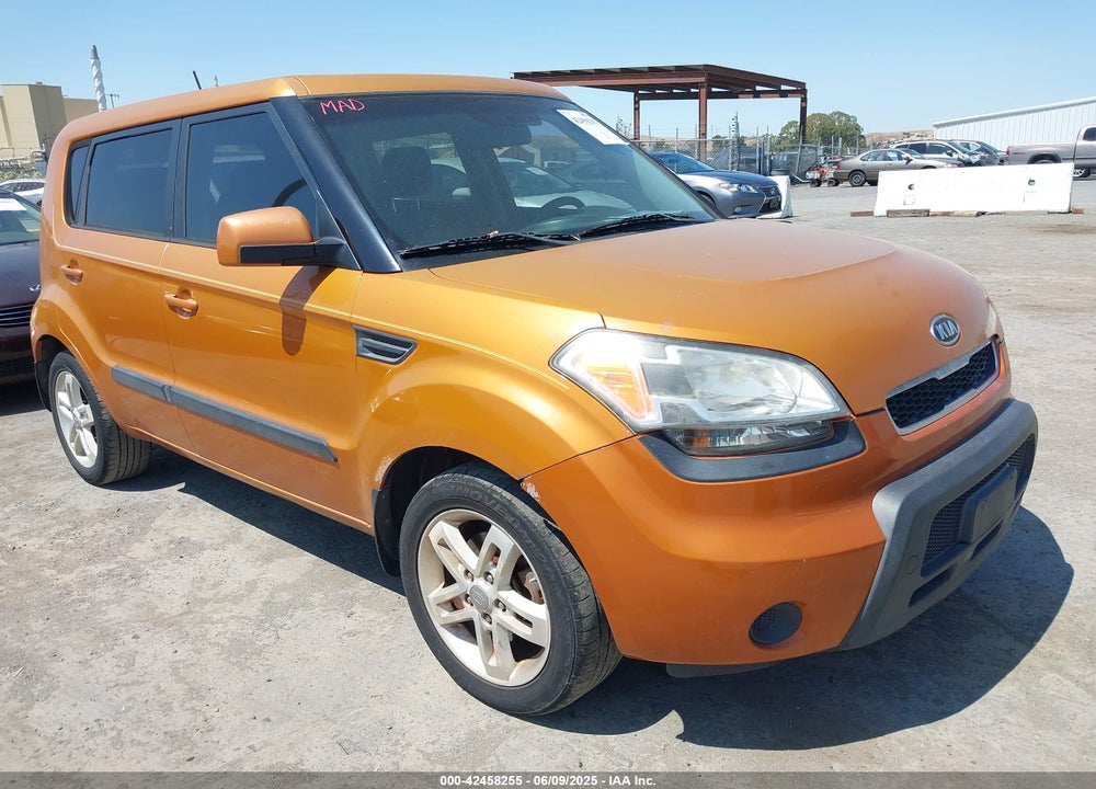 2011 KIA SOUL VIN: KNDJT2A23B7288078