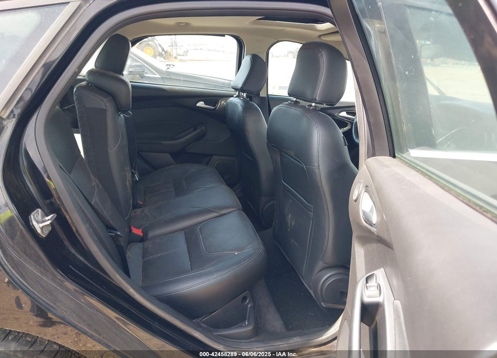2017 FORD FOCUS VIN: 1FADP3N29HL319759