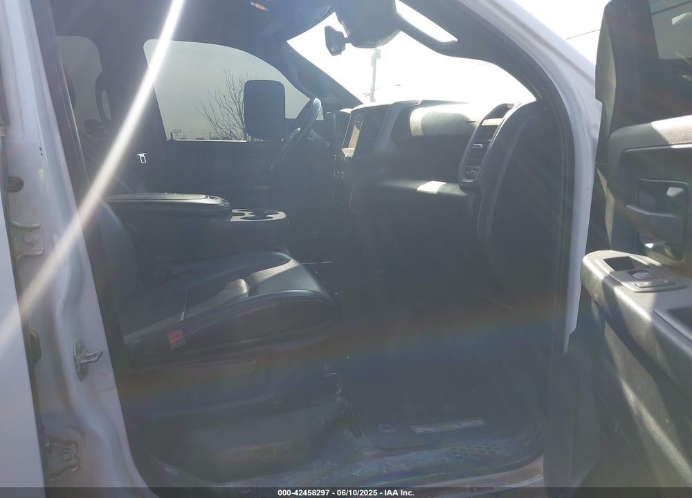 2022 RAM 2500 TRADESMAN 4X4 8' BOX VIN: 3C6UR5HL8NG202498