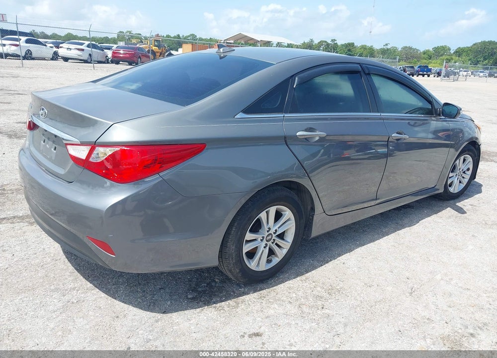 2014 HYUNDAI SONATA GLS VIN: 5NPEB4AC1EH896853