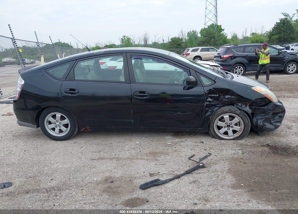2008 TOYOTA PRIUS TOURING VIN: JTDKB20U887803465