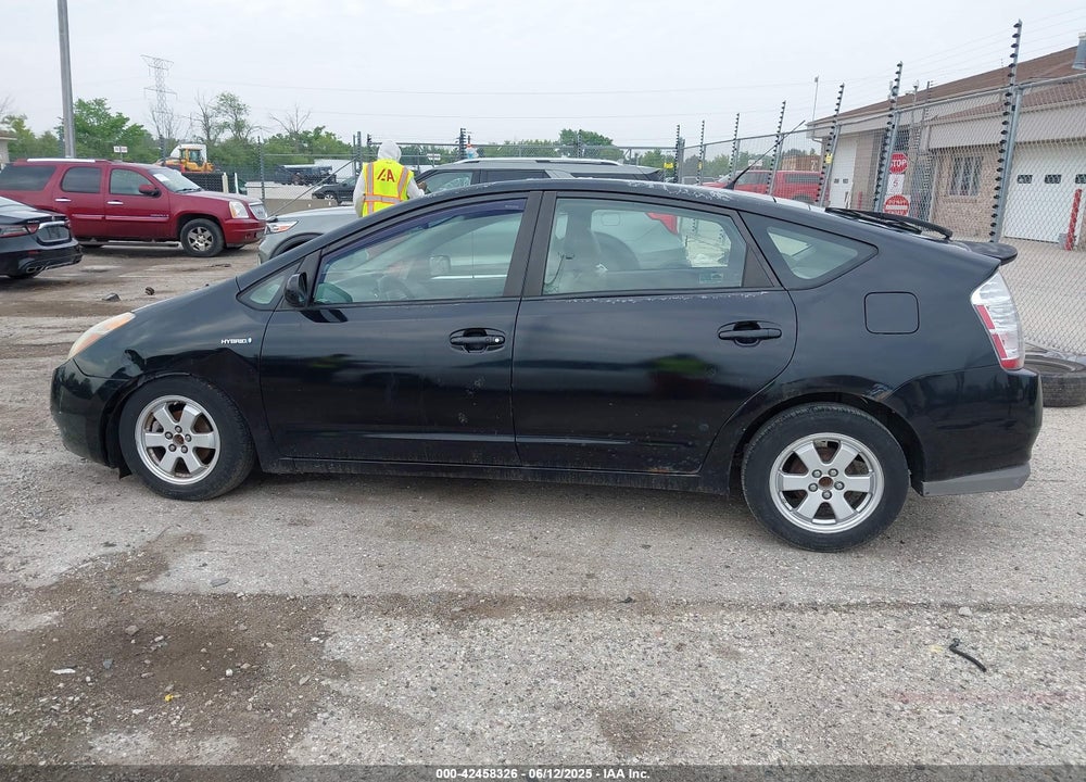 2008 TOYOTA PRIUS TOURING VIN: JTDKB20U887803465