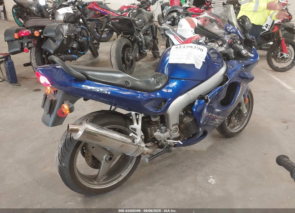 2002 TRIUMPH MOTORCYCLE SPRINT ST VIN: SMT600FVX2J147390