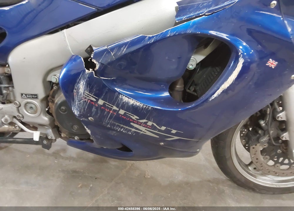 2002 TRIUMPH MOTORCYCLE SPRINT ST VIN: SMT600FVX2J147390