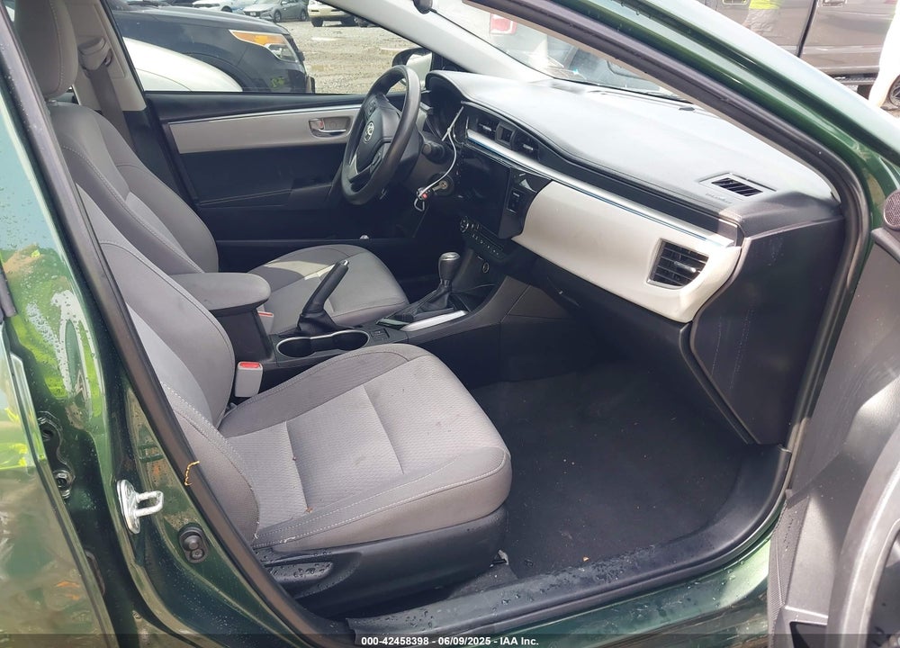 2015 TOYOTA COROLLA LE VIN: 2T1BURHE2FC271089