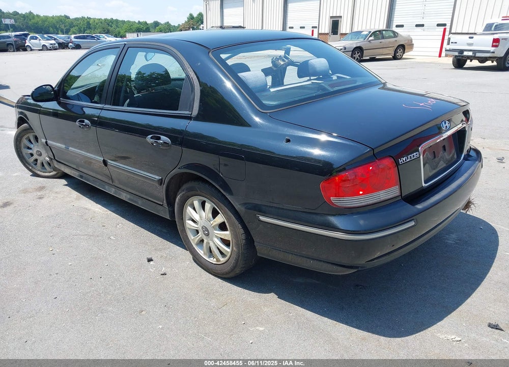 2004 HYUNDAI SONATA GLS/LX VIN: KMHWF35H54A081162