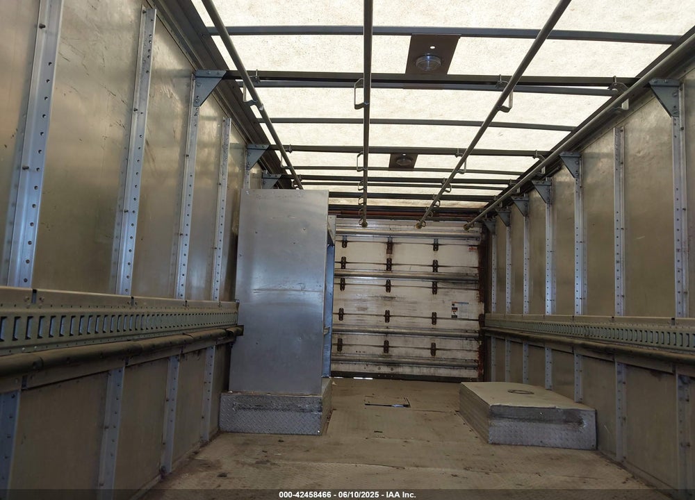 2012 FREIGHTLINER CHASSIS M LINE WALK-IN VAN VIN: 4UZAC3DV0CCBN1750