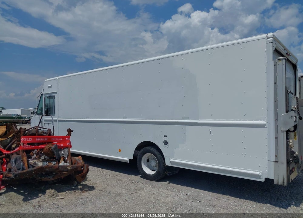 2012 FREIGHTLINER CHASSIS M LINE WALK-IN VAN VIN: 4UZAC3DV0CCBN1750