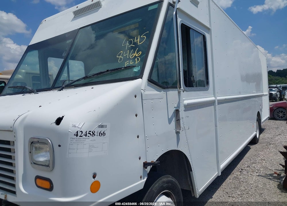 2012 FREIGHTLINER CHASSIS M LINE WALK-IN VAN VIN: 4UZAC3DV0CCBN1750