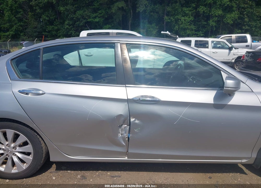 2015 HONDA ACCORD EX-L VIN: 1HGCR2F81FA064578