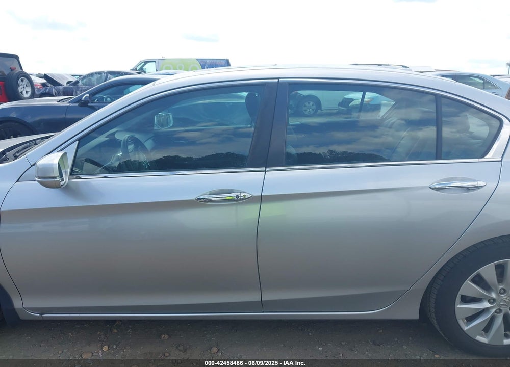 2015 HONDA ACCORD EX-L VIN: 1HGCR2F81FA064578