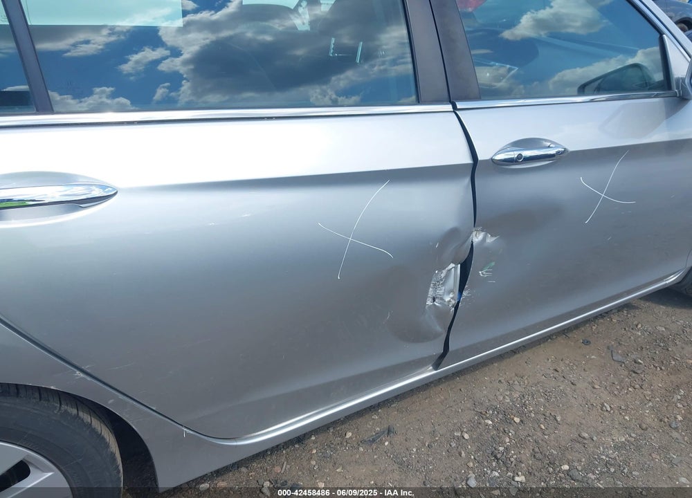 2015 HONDA ACCORD EX-L VIN: 1HGCR2F81FA064578