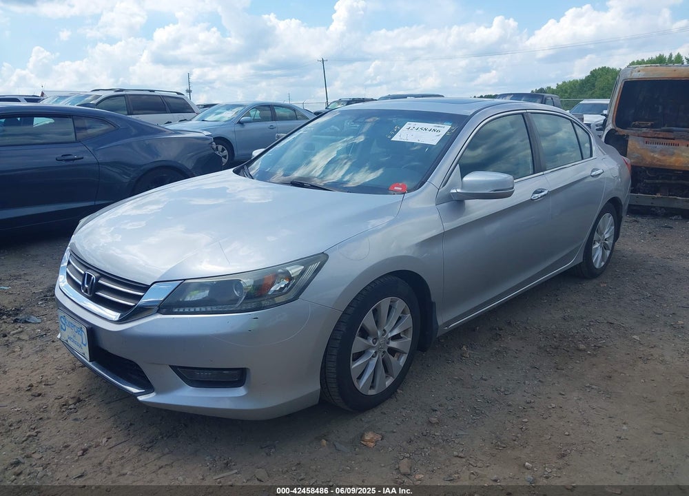 2015 HONDA ACCORD EX-L VIN: 1HGCR2F81FA064578