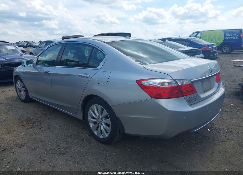 2015 HONDA ACCORD EX-L VIN: 1HGCR2F81FA064578