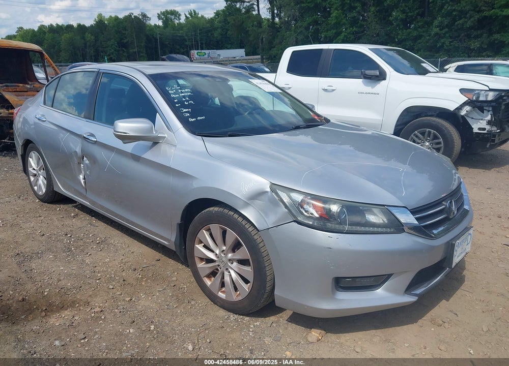 2015 HONDA ACCORD EX-L VIN: 1HGCR2F81FA064578