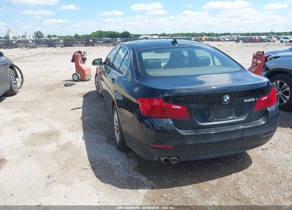 2016 BMW 5 SERIES VIN: WBA5A5C54GG348423
