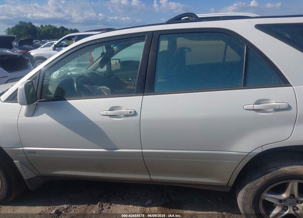 2003 LEXUS RX 300 VIN: JTJHF10U330298328
