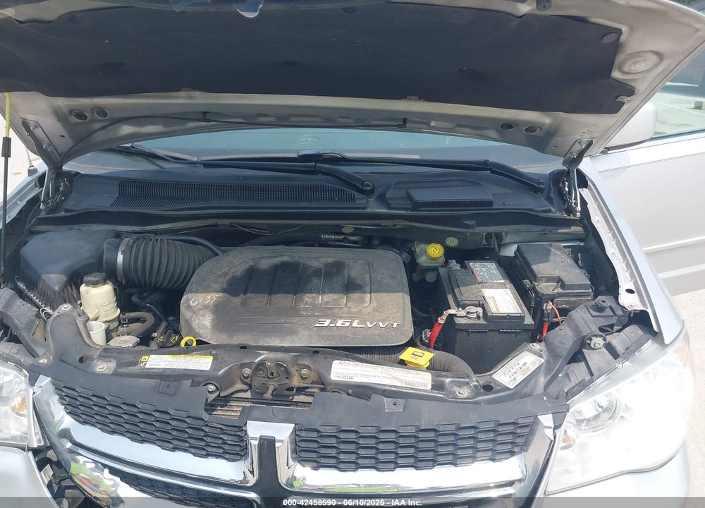 2011 DODGE GRAND CARAVAN CREW VIN: 2D4RN5DG6BR629416