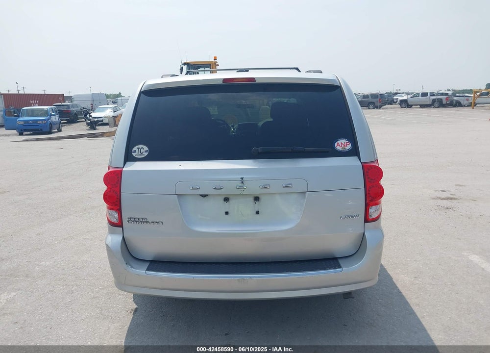 2011 DODGE GRAND CARAVAN CREW VIN: 2D4RN5DG6BR629416