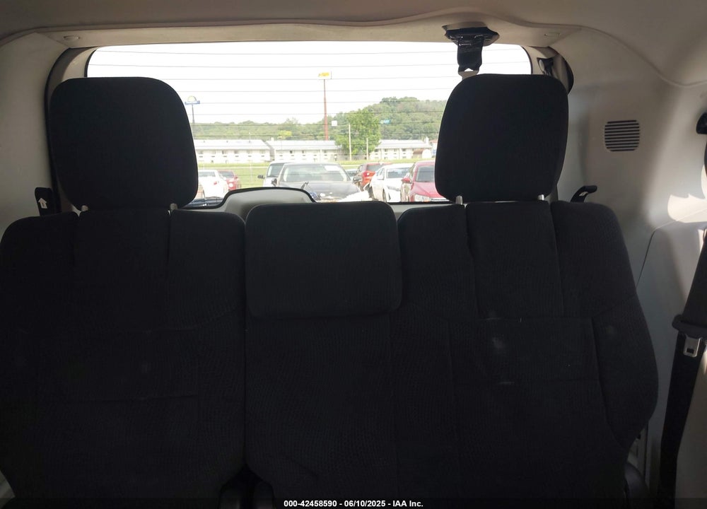 2011 DODGE GRAND CARAVAN CREW VIN: 2D4RN5DG6BR629416