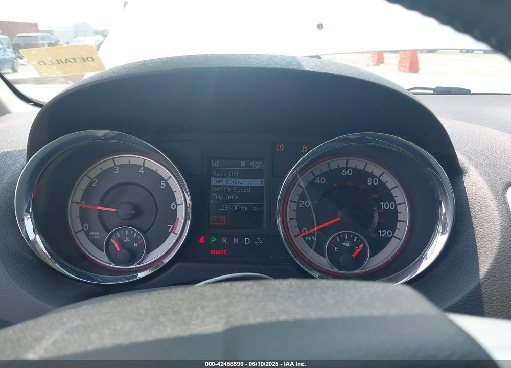 2011 DODGE GRAND CARAVAN CREW VIN: 2D4RN5DG6BR629416