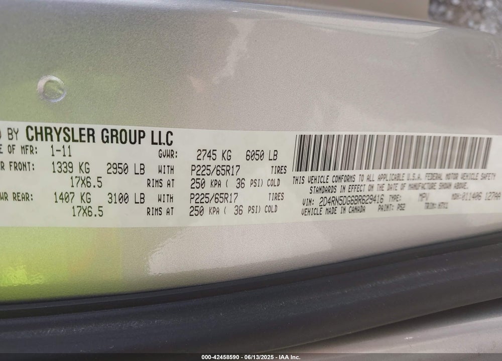 2011 DODGE GRAND CARAVAN CREW VIN: 2D4RN5DG6BR629416