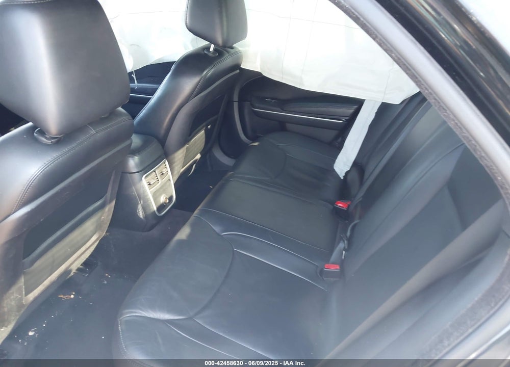 2013 CHRYSLER 300 VIN: 2C3CCAAG9DH529913