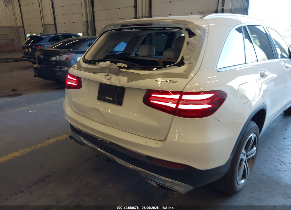 2016 MERCEDES-BENZ GLC CLASS VIN: WDC0G4KB8GF065617