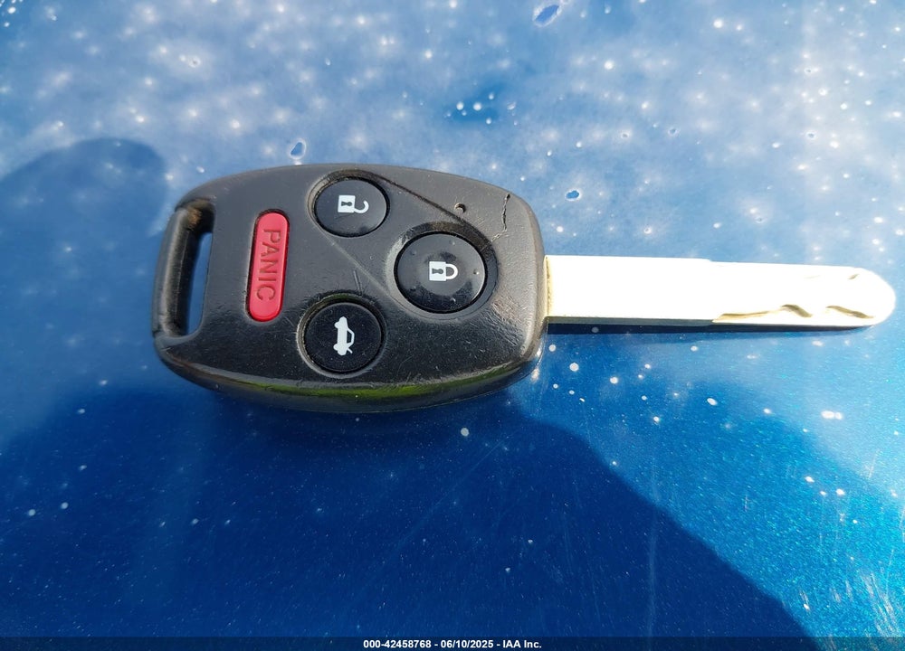 2012 HONDA CIVIC VIN: 2HGFB2F88CH503077