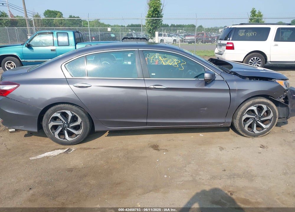 2017 HONDA ACCORD VIN: 1HGCR2F77HA134921