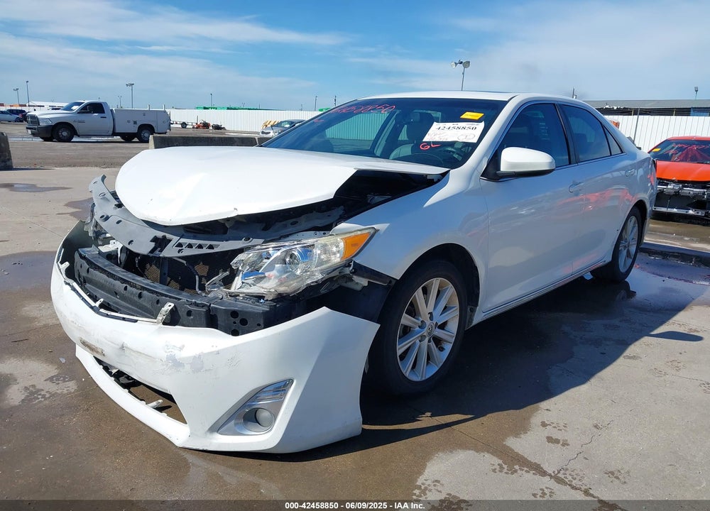 2014 TOYOTA CAMRY XLE V6 VIN: 4T1BK1FK3EU550936