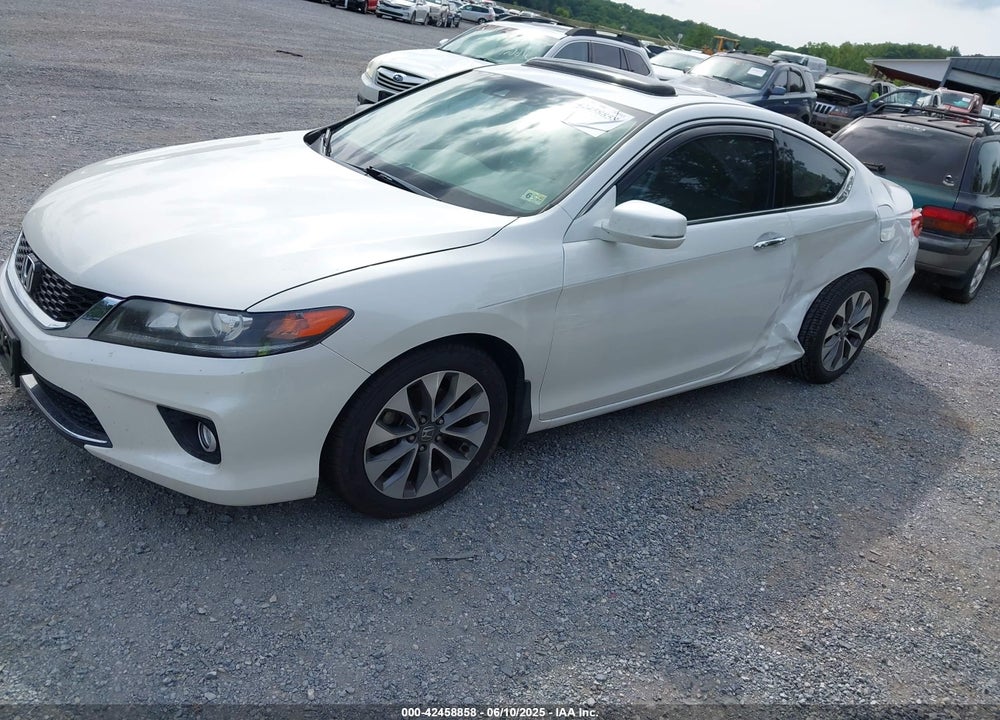 2013 HONDA ACCORD VIN: 1HGCT1B82DA008602